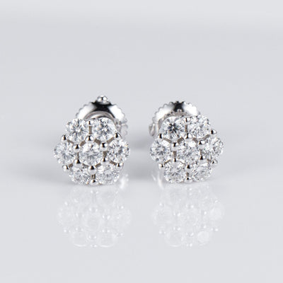 GORGEOUS FLOWER STUDS MOISANNITE