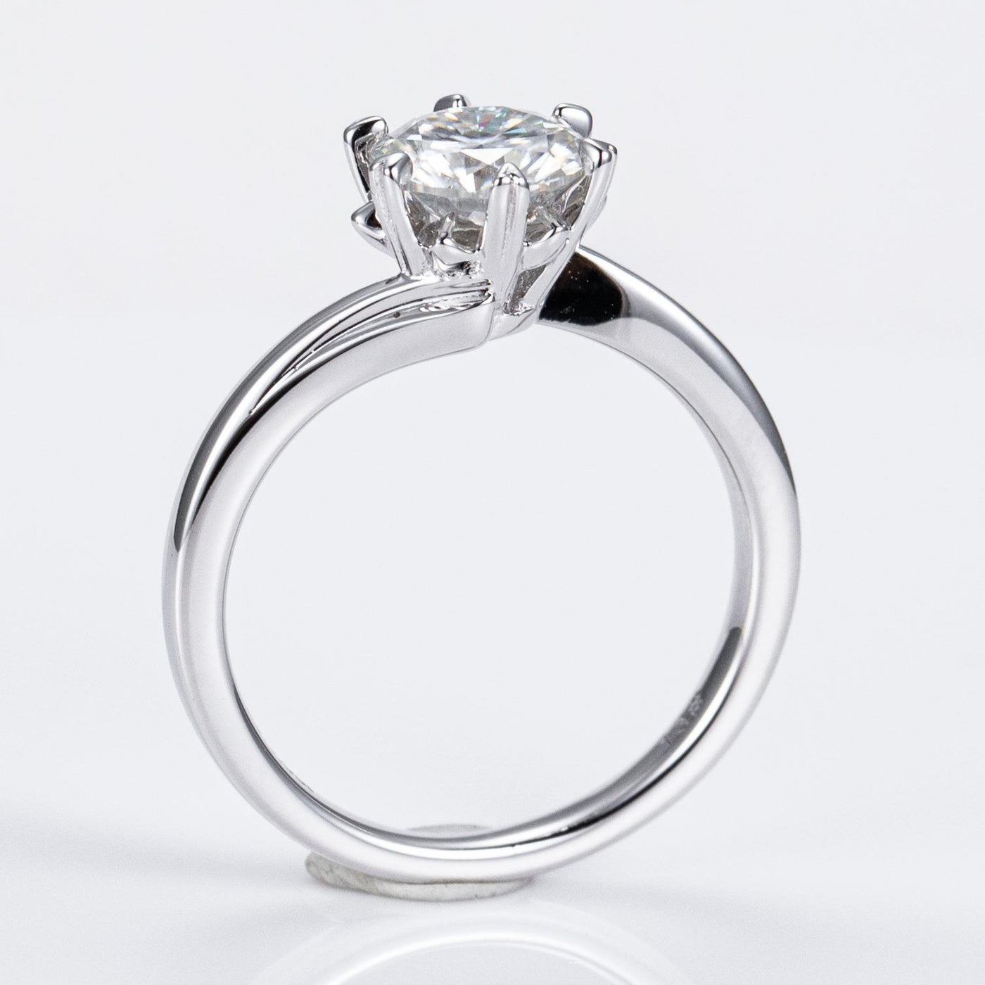 1.0CT ROUND CUT ENGAGEMENT RING MOISANNITE