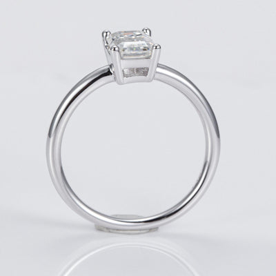 EMERALD CUT 1.0CT WEDDING RING MOISANNITE